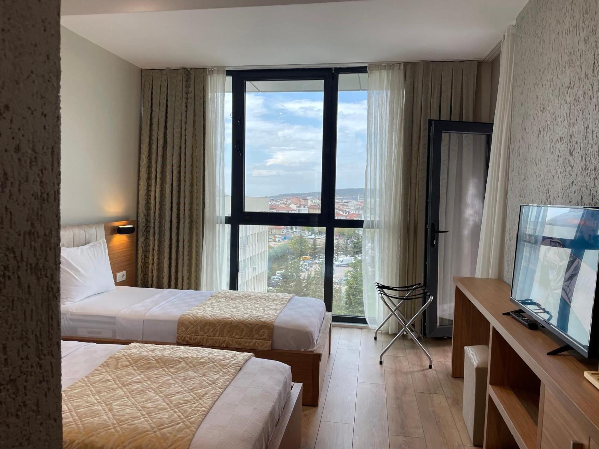 Innport Hotel Gebze Eksteriør billede