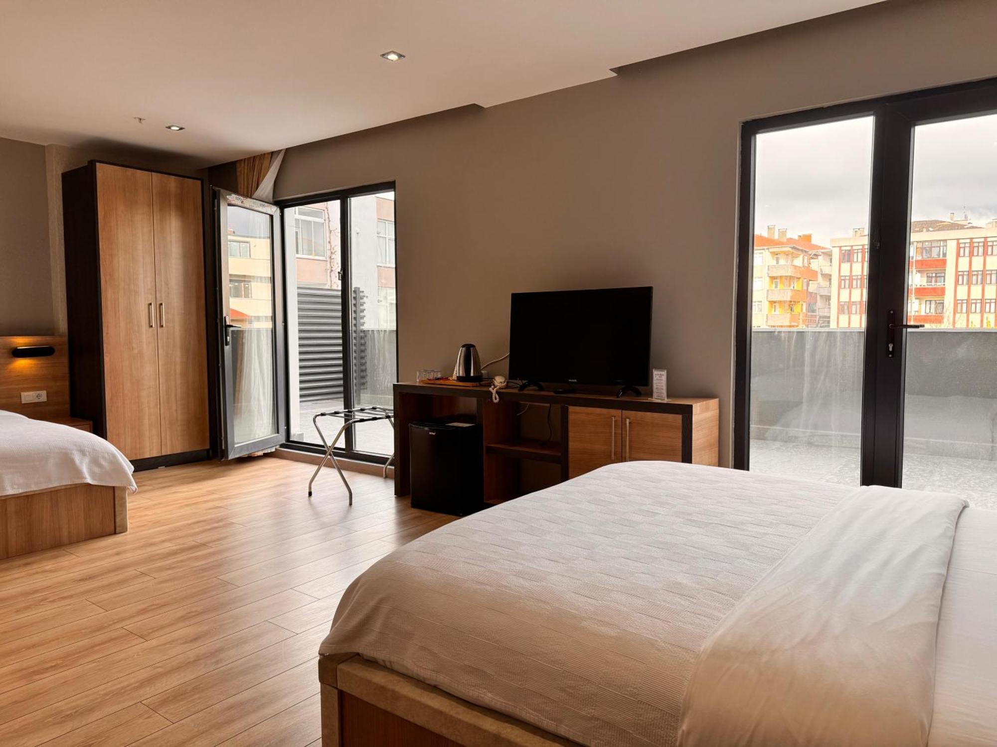 Innport Hotel Gebze Eksteriør billede